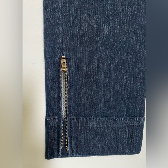 Navy Denim Modern Crop Jeans from Anne Taylor Loft 8 - Picture 4 of 6